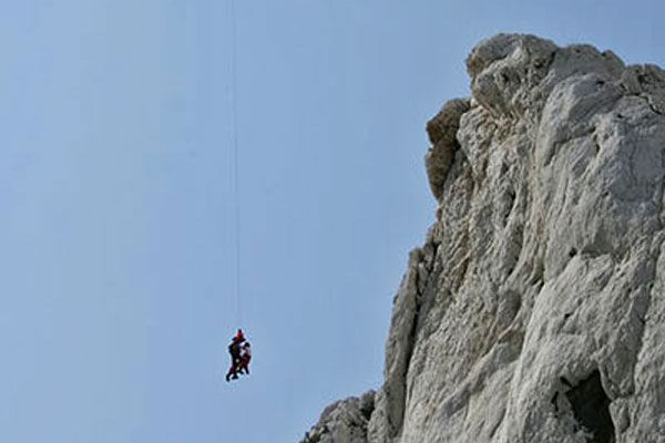 Deux grimpeurs en grande difficulté secourus par les marins-pompiers de Marseille