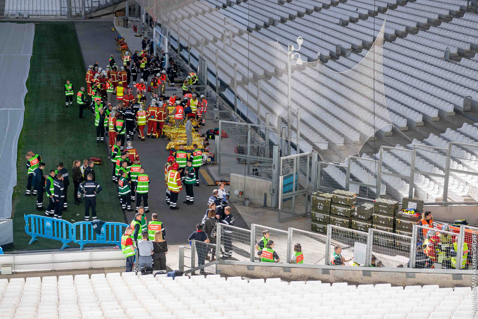 Exercice majeur au stade Vélodrome pour les marins-pompiers de Marseille