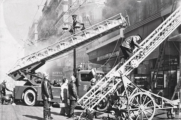 Le Bataillon des marins-pompiers de Marseille a 77 ans