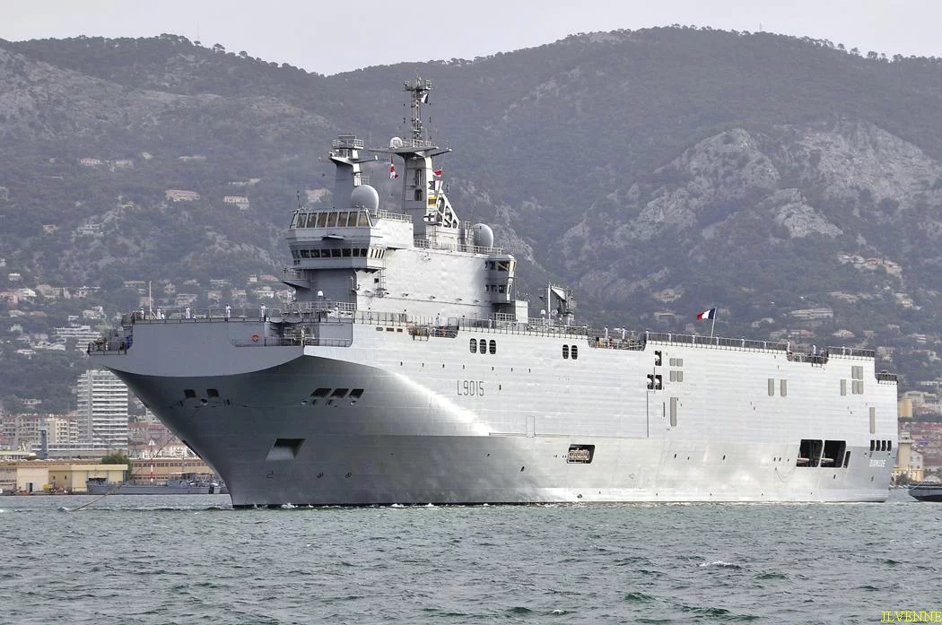 Arrivée du BPC Dixmude à Toulon