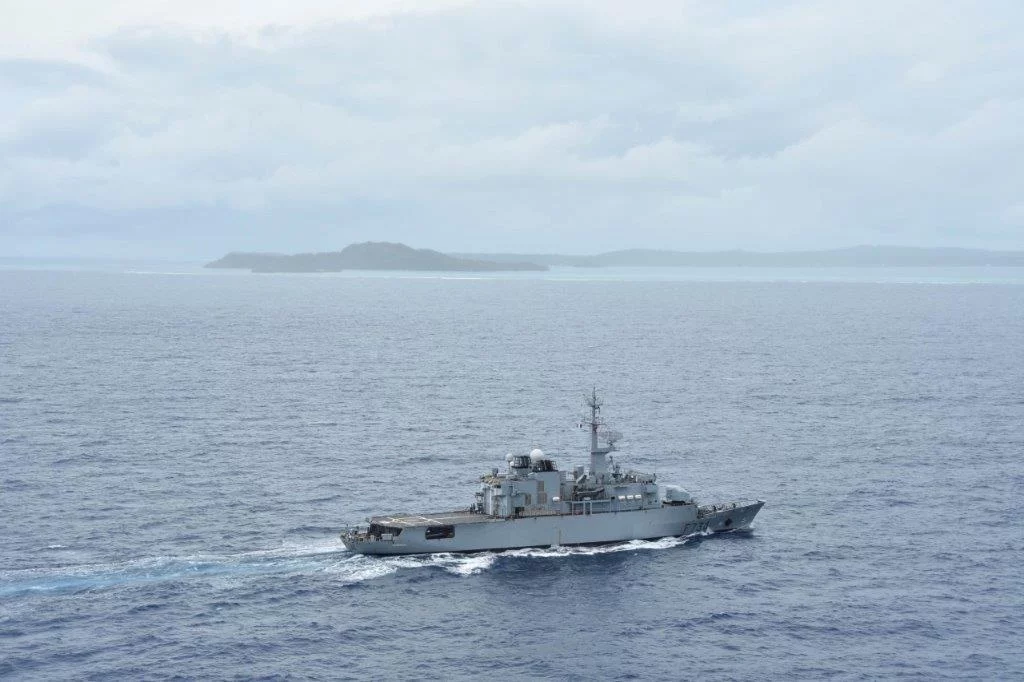 La frégate Vendémiaire au large de Wallis