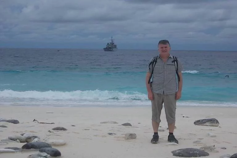 M. Folliot, député du Tarn, sur Clipperton