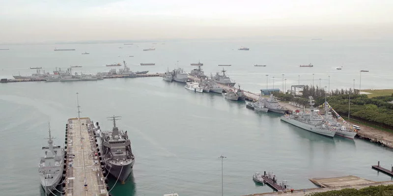 Les navires participant Ã  l'IMDEX Asia 2007