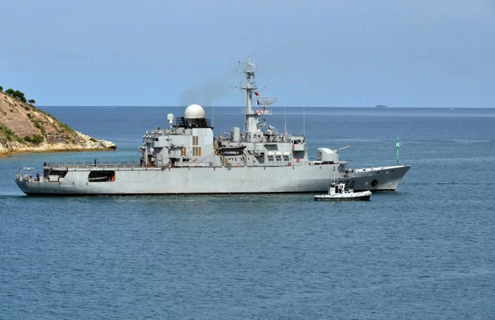 Le Vendémiaire appareille pour la mission Asie-Pacifique 2016