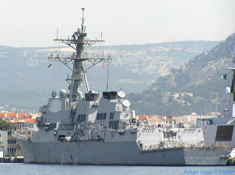 Escale à Toulon de l’USS Oscar Austin