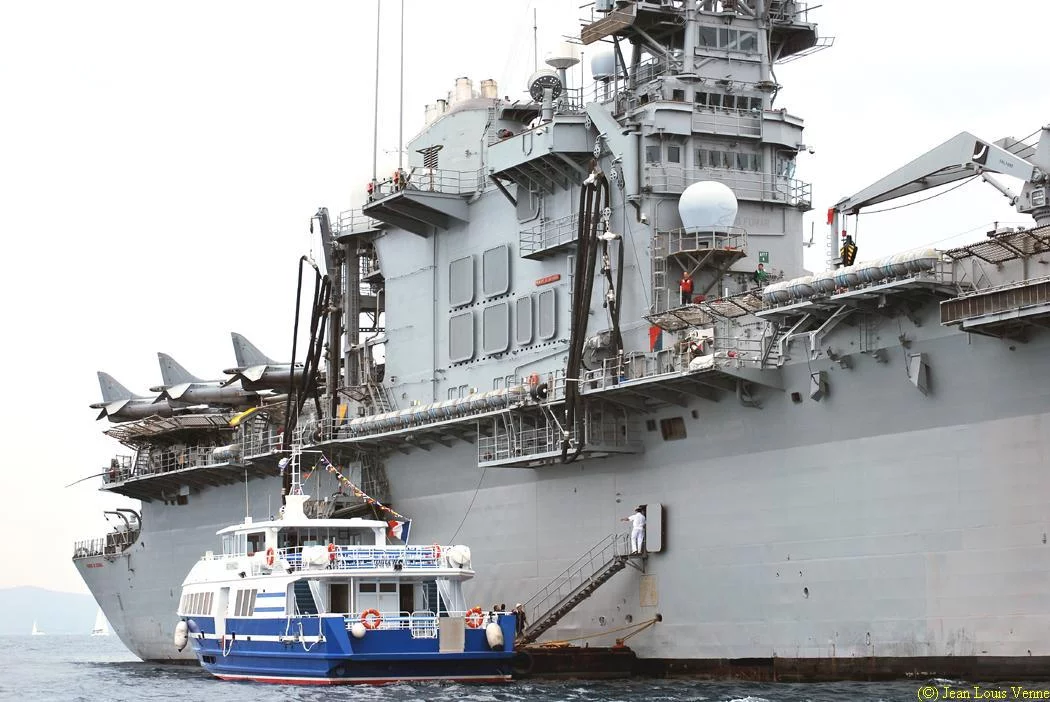 Le Principe de Asturias en rade de Hyères