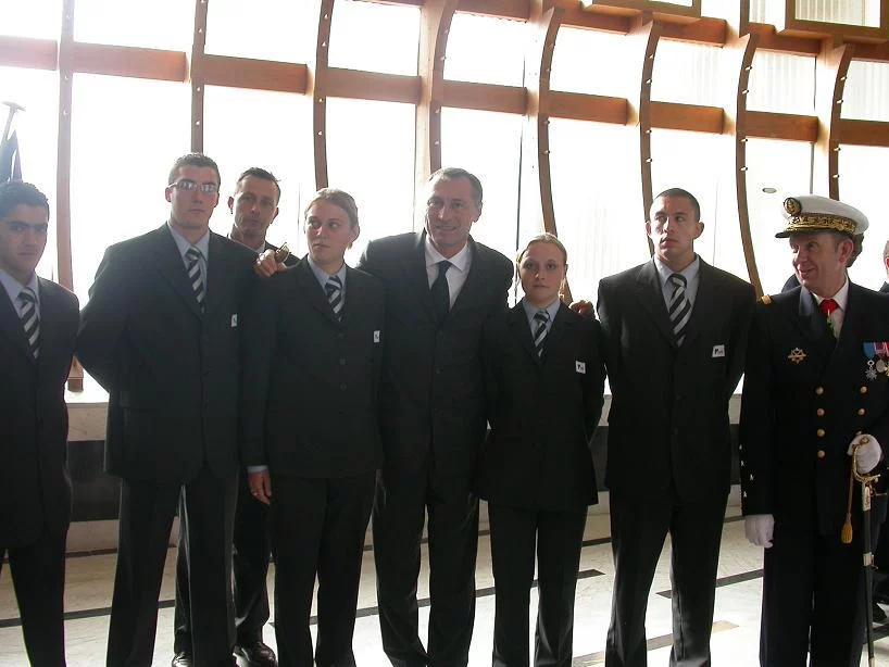 Jean-Marie Bockel avec les élèves de la promotion « Fernand Hederer »