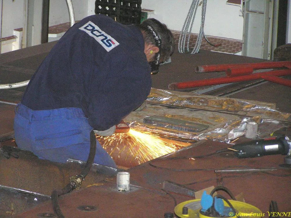 Dans le hangar aviation du Charles de Gaulle