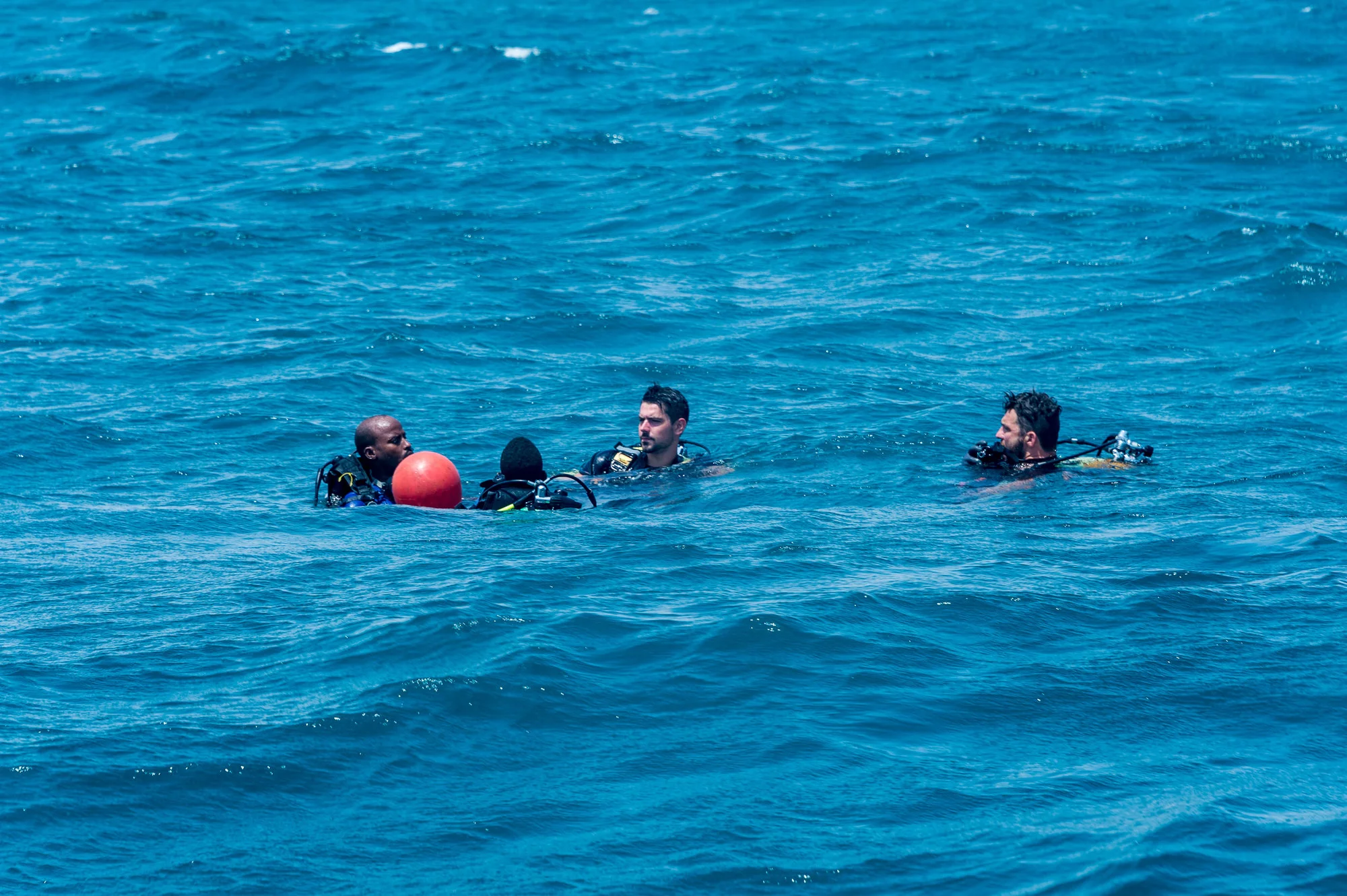 Echange pédagogique entre plongeurs français et djiboutiens