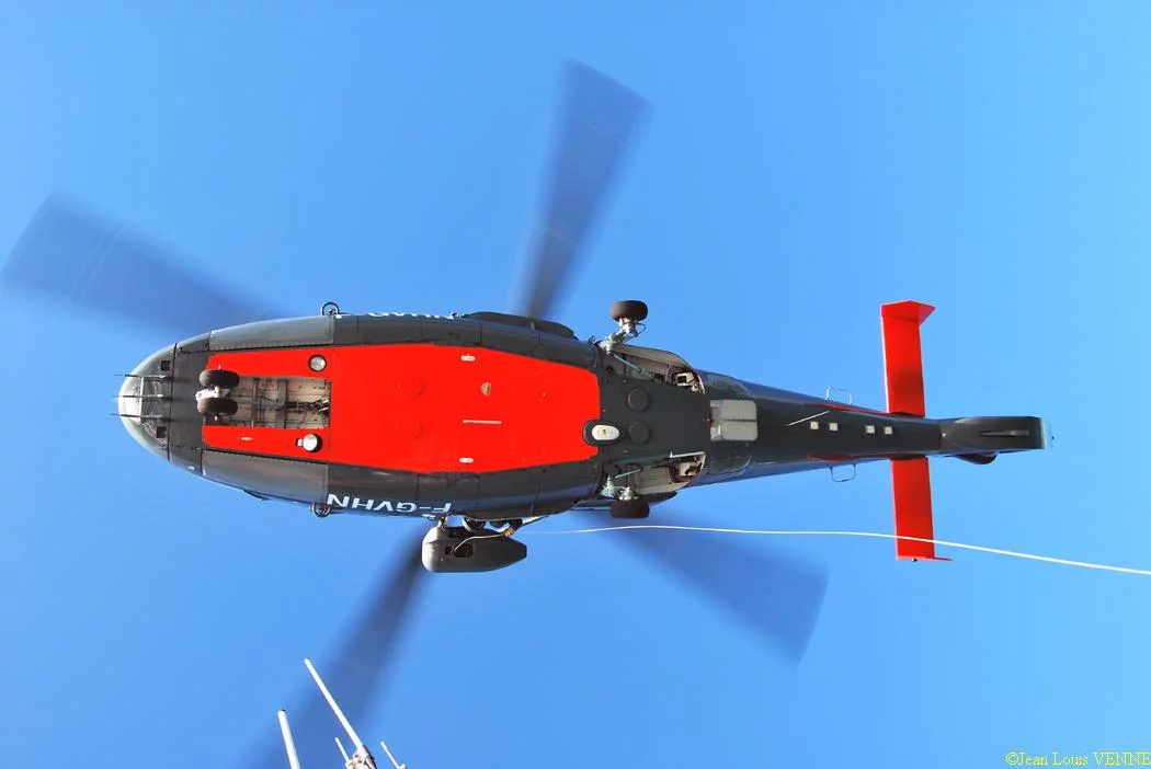 L'hélicoptère Dauphin de service public