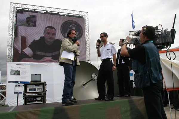 Fred en liaison direct avec le Pacha du BPC Tonnerre
