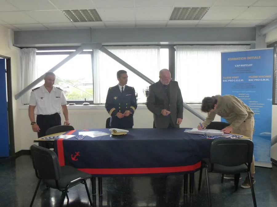 Signature d'une déclaration d'intention