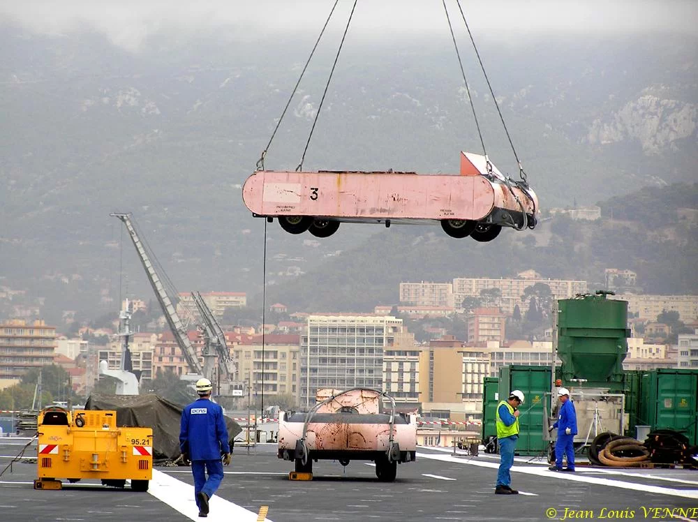 Essais des catapultes du Charles de Gaulle