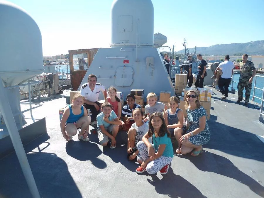 Des élèves de l’école Jules Ferry à la Valette-du-Var à bord du Commandant Ducuing