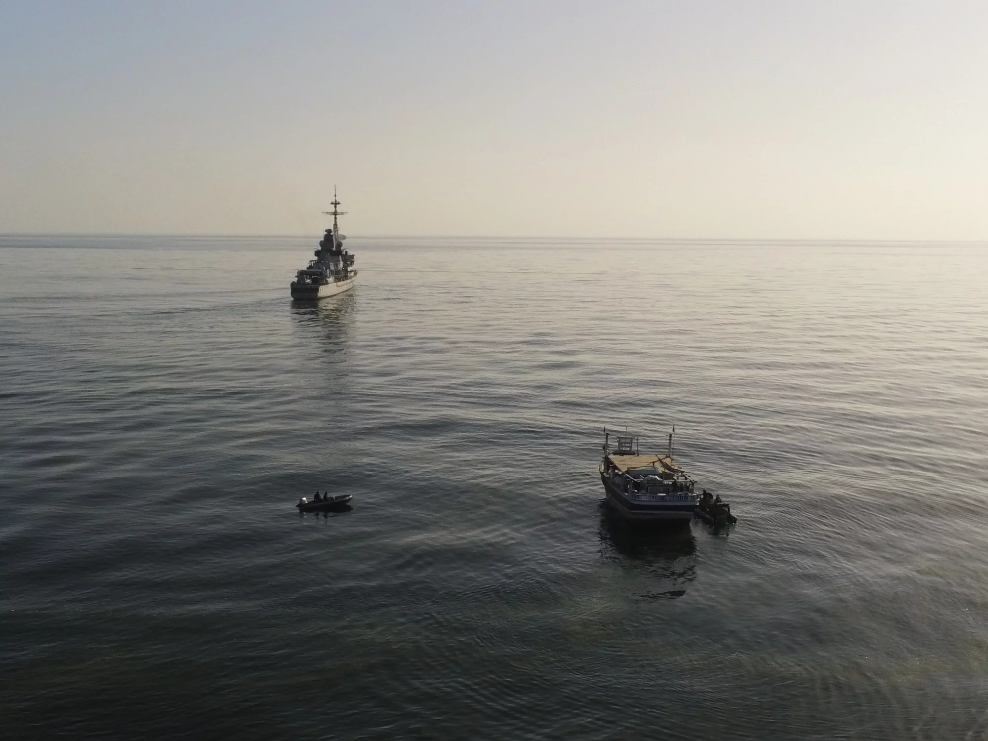 La frégate Jean Bart saisit près de 3 tonnes de stupéfiants en mer d’Arabie
