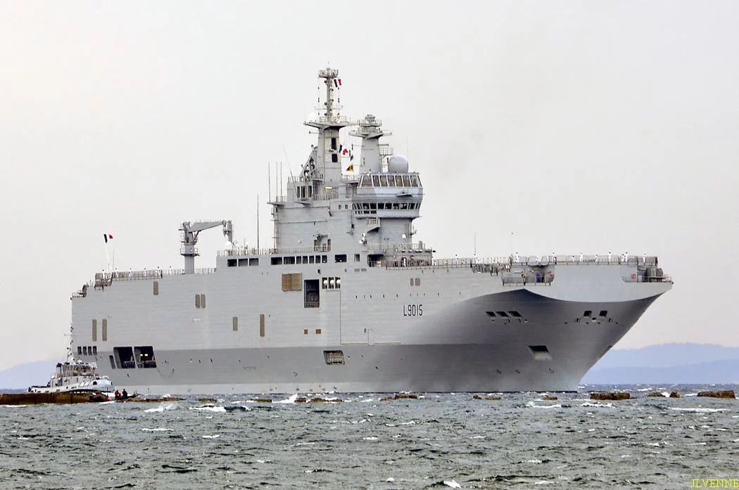 Arrivée du BPC Dixmude à Toulon