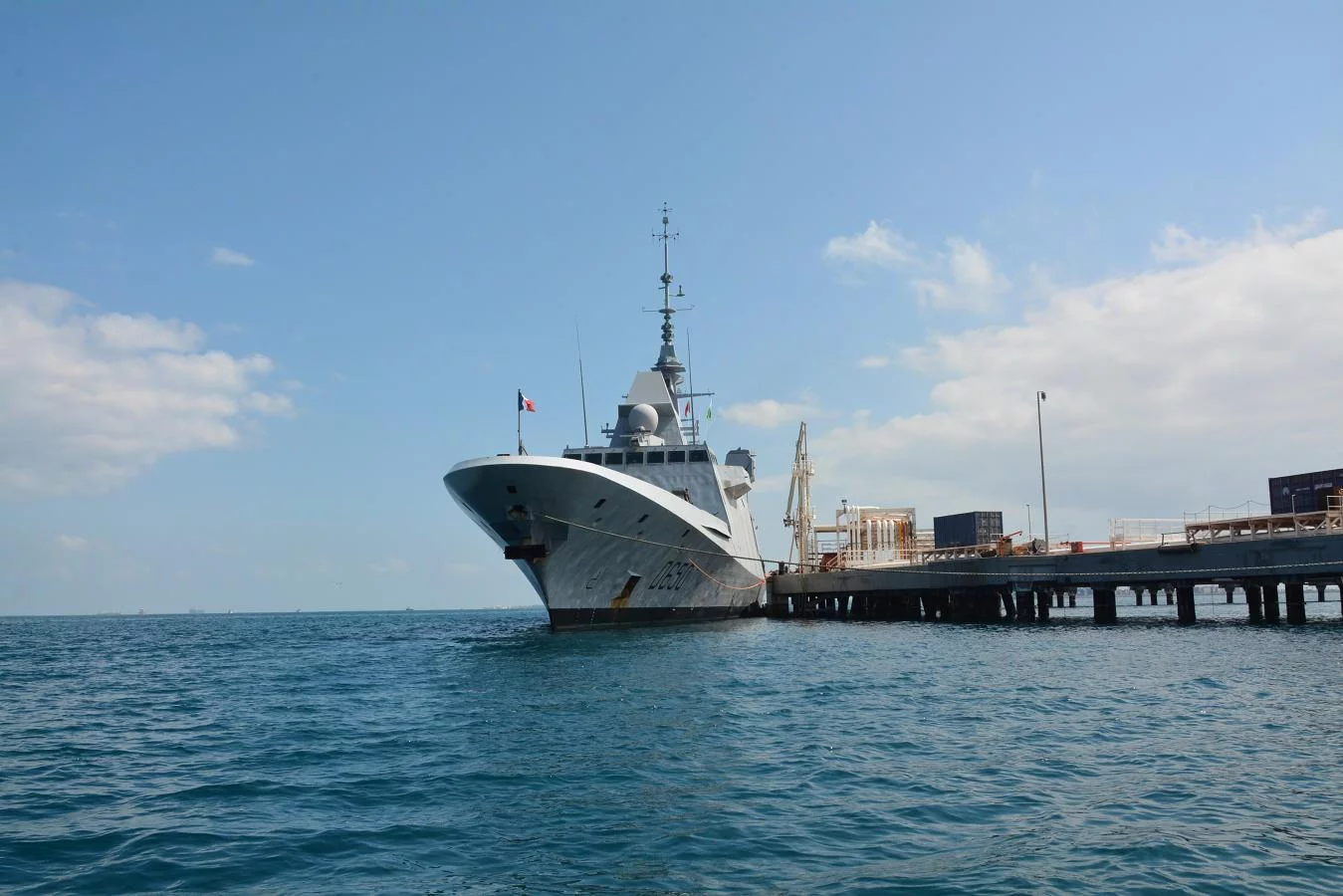 La frégate “Aquitaine” en escale à Djibouti