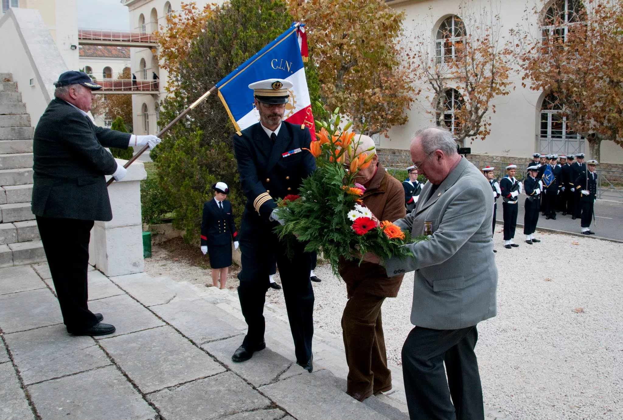 Bagad de St-Mandrier : commémoration de la catastrophe de 1977