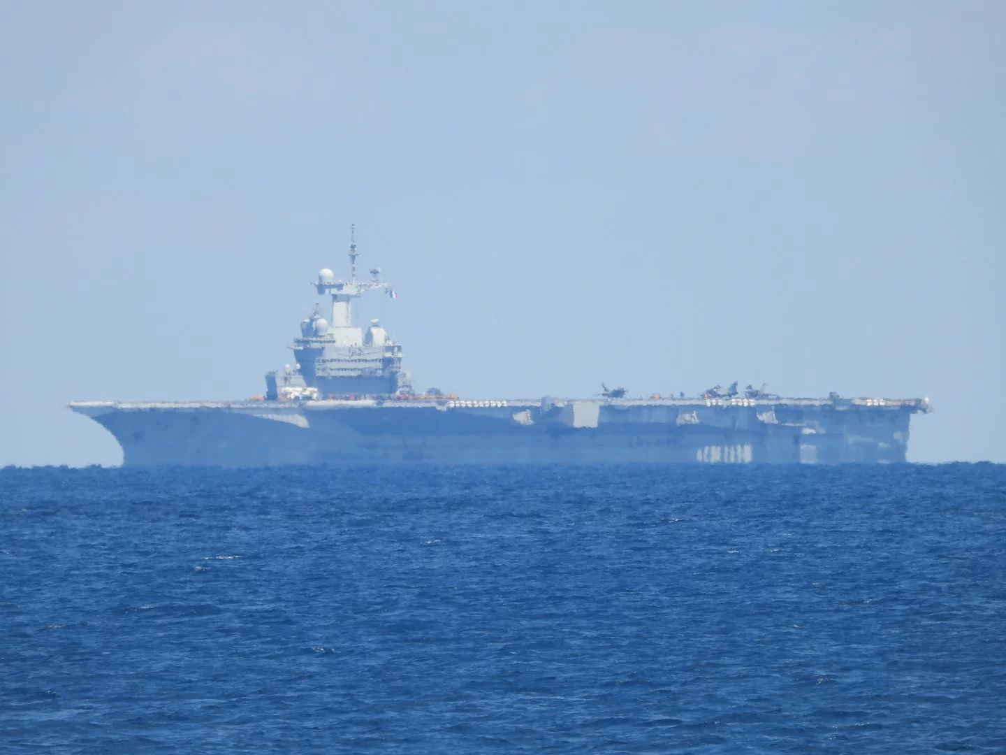 Le porte-avions Charles de Gaulle