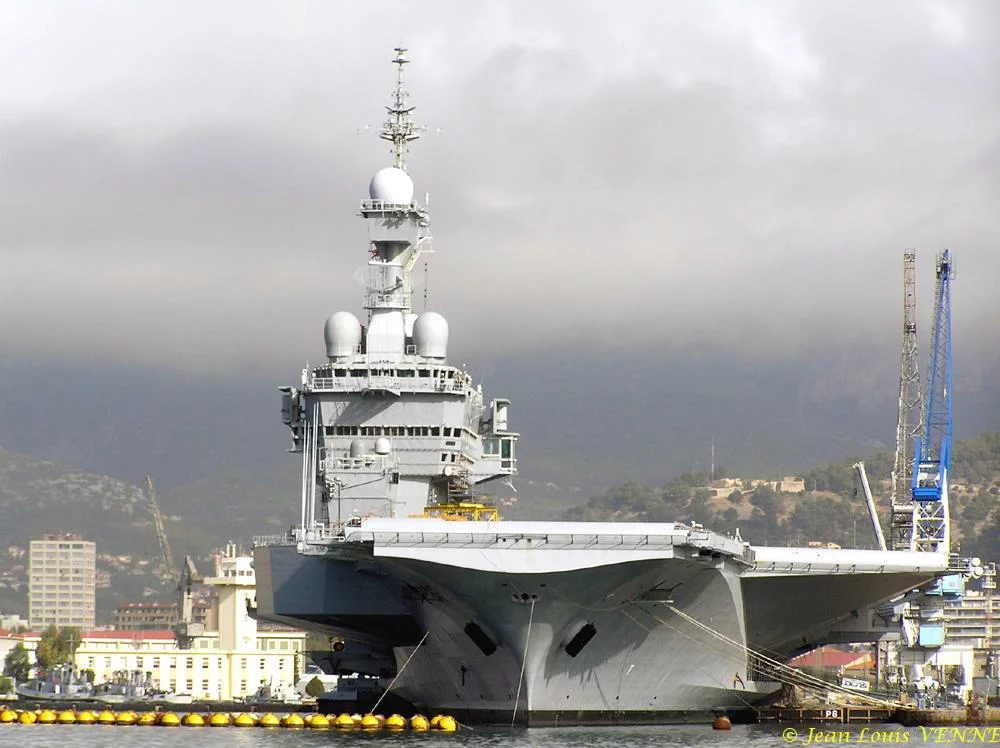 Le porte-avions Charles de Gaulle