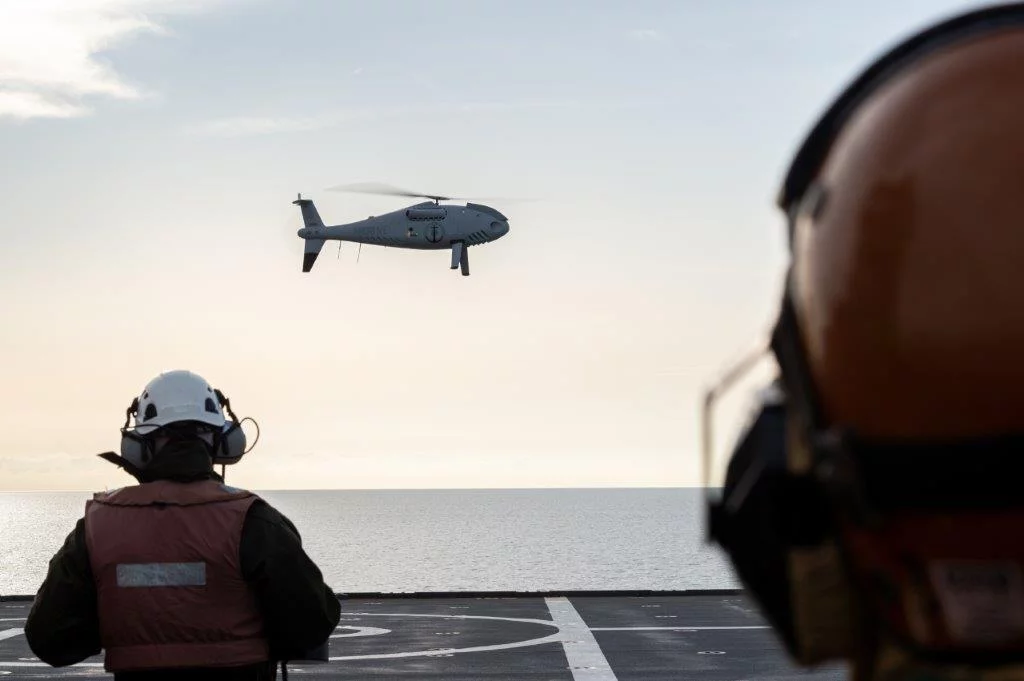 Un drone S-100 embarqué réalise ses premiers appontages