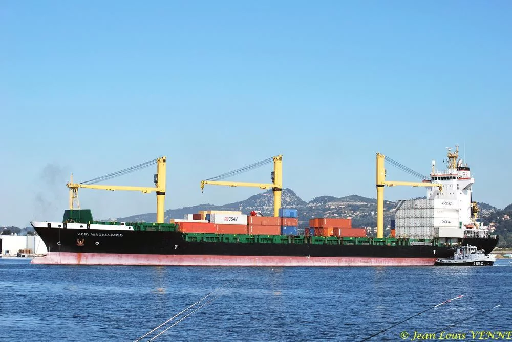 Arrivée à Toulon du porte-conteneurs Magallanes