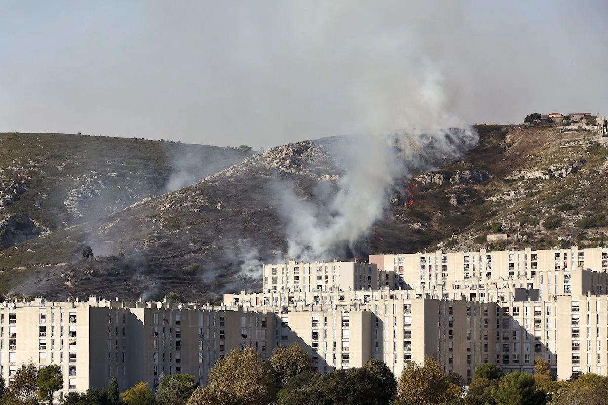 Incendie dans un espace naturel à Marseille