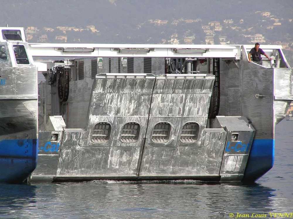 Le nouveau catamaran de débarquement de la CNIM
