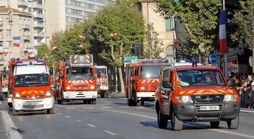 Les marins-pompiers défilent le 14 juillet