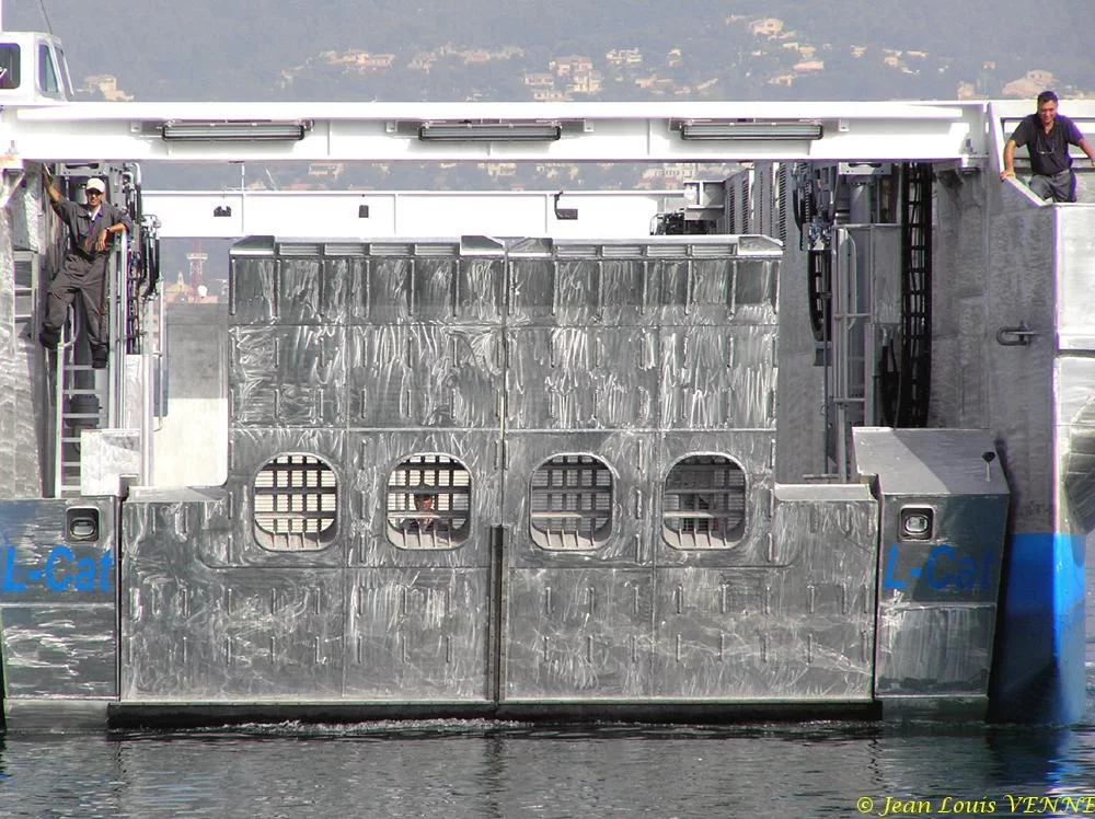 Le nouveau catamaran de débarquement de la CNIM