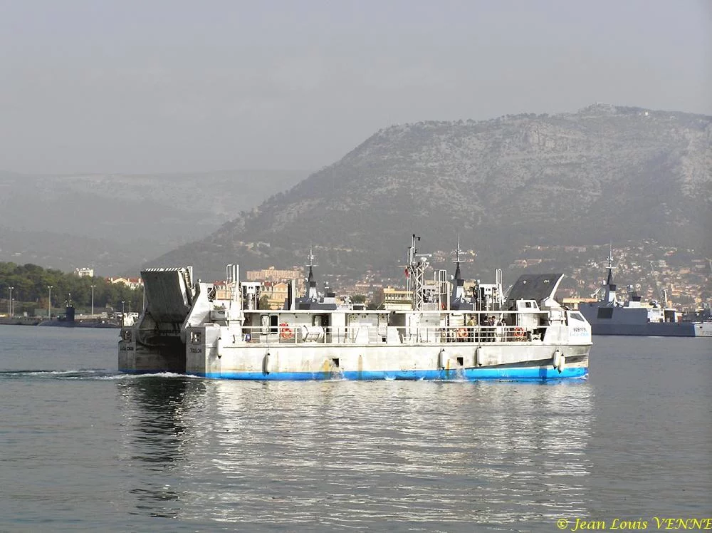 Le nouveau catamaran de débarquement de la CNIM