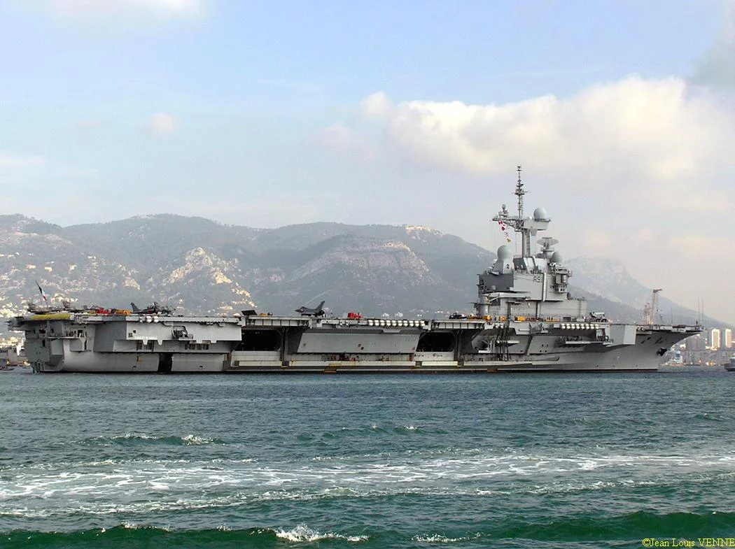 Appareillage du Charles de Gaulle