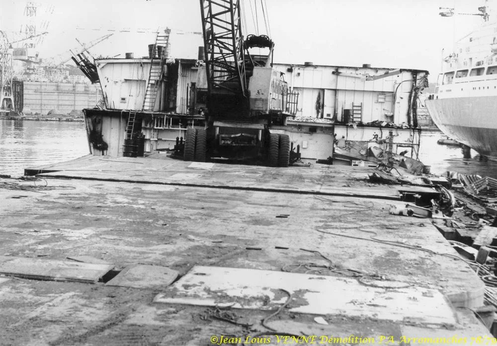 Démolition de l'Arromanches