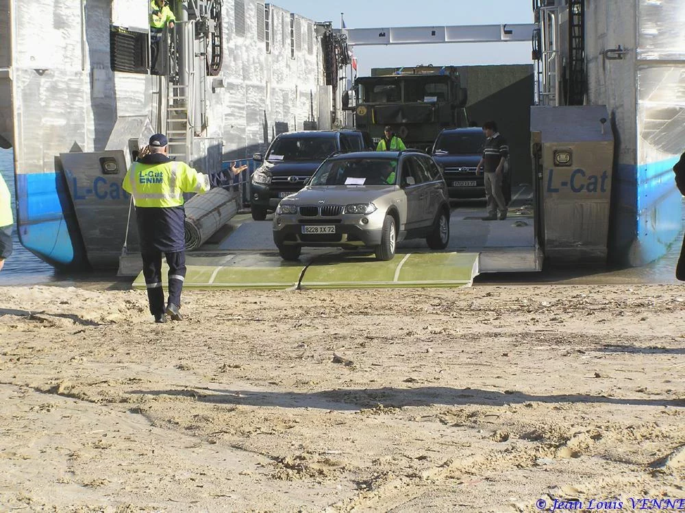 Premier plageage du L-CAT avec matériel roulant