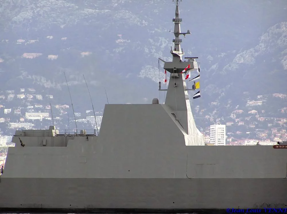 Appareillage de lâ€™Intrepid