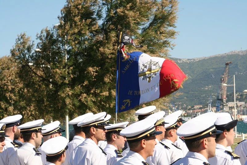 Le drapeau de l'AGASM section Rubis