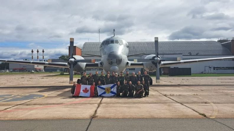 Un avion de patrouille maritime ATL2 de la Flottille 21F et son équipage participent à l’exercice OTAN de lutte anti sous-marine CUTLASS FURY 23