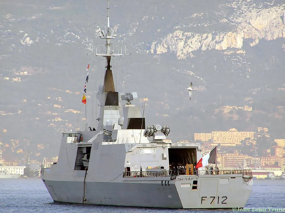 La frégate Courbet rentre du Liban