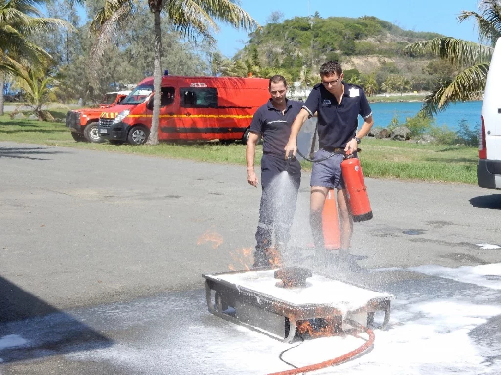 Entraînement à l'utilisation d'un extincteur
