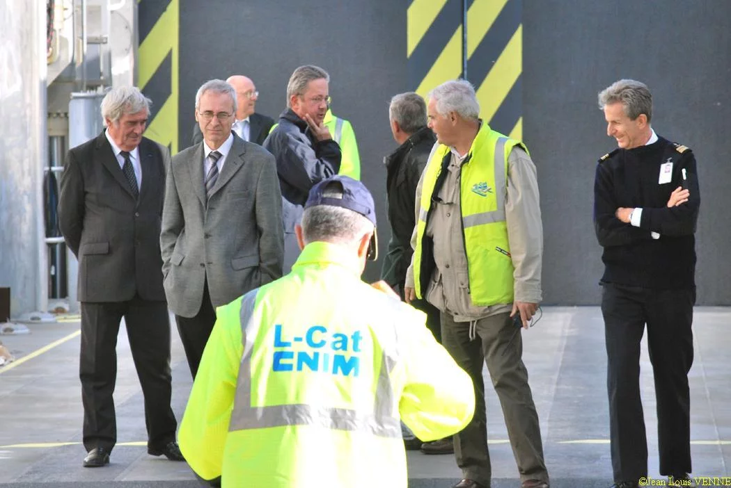 Le préfet maritime assiste à une démonstration du L-CAT