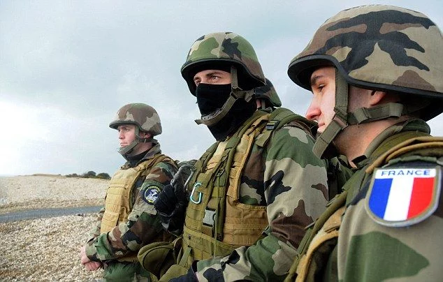 C'est la première fois que des troupes françaises s'entraînent sur une plage britannique