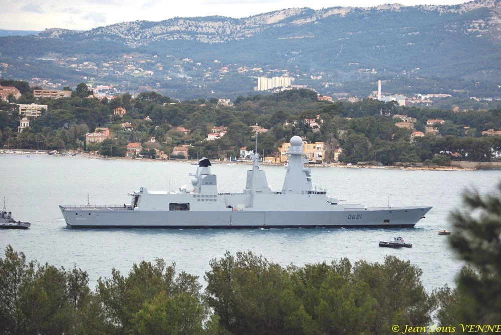Le Chevalier Paul au moullage dans la baie du Lazaret