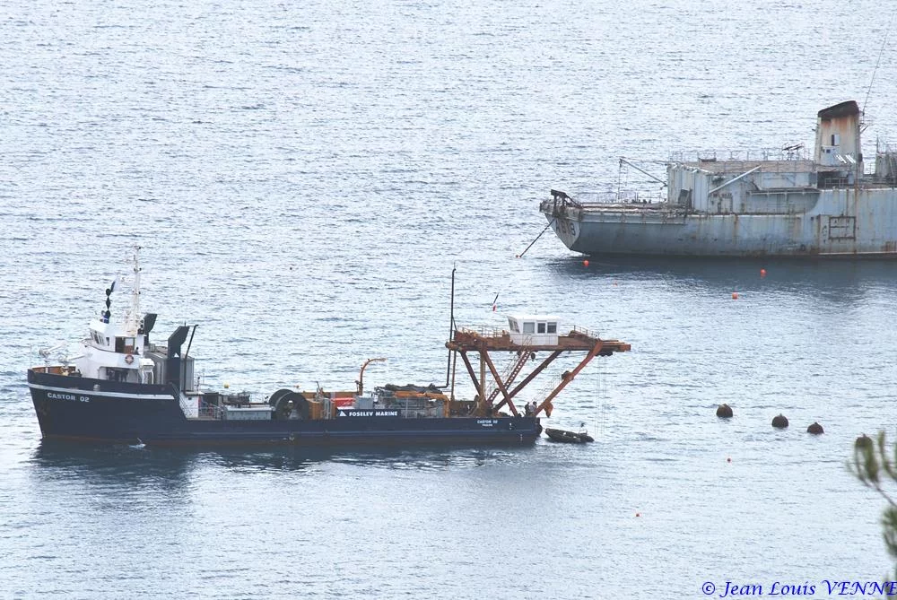Le Castor 02 relève les ancres et les chaînes de la Rance et du Cdt Rivière