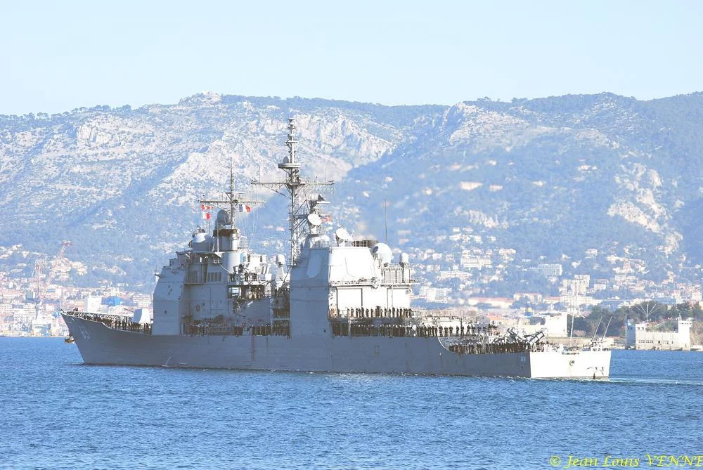 Le croiseur Vicksburg arrive à Toulon