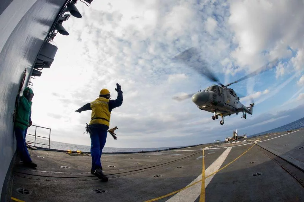 Appontage d'un hélicoptère Lynx