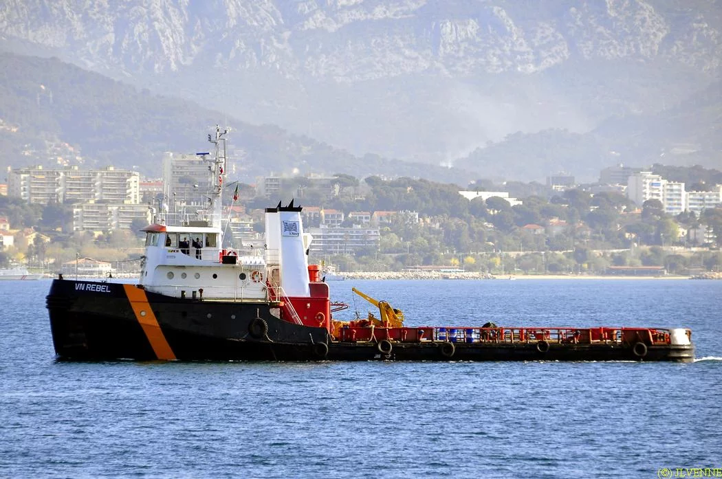 Le VN Rebel arrive à Toulon