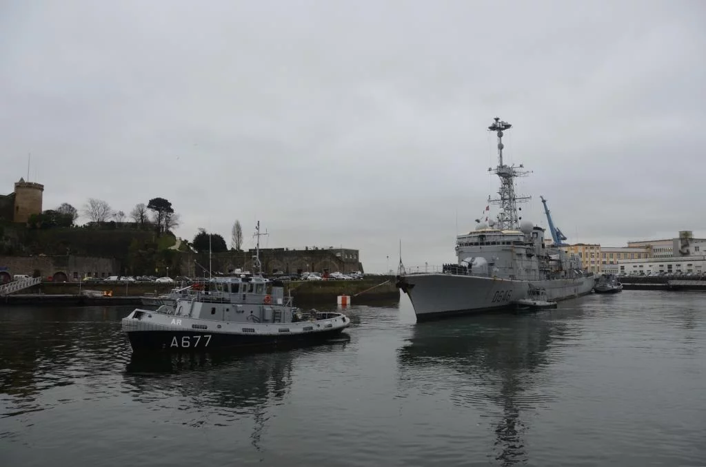 La frégate Latouche-Tréville entre en grand carénage