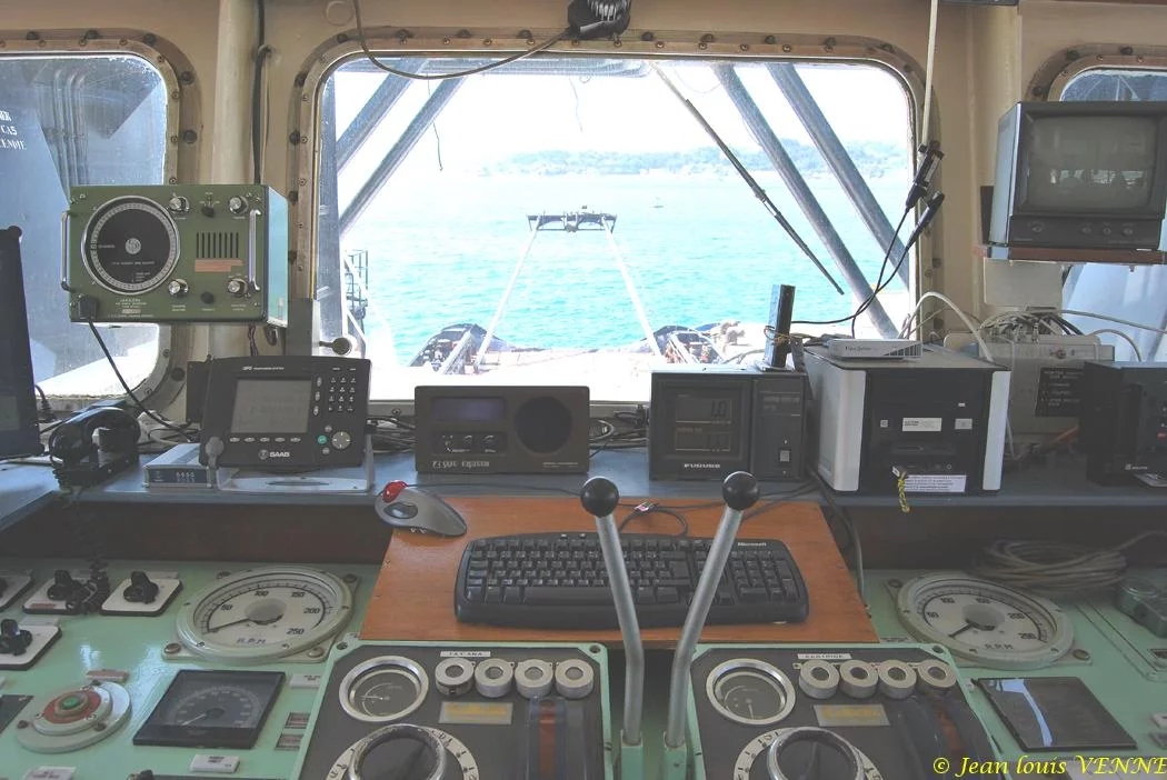 La passerelle, partie arrière