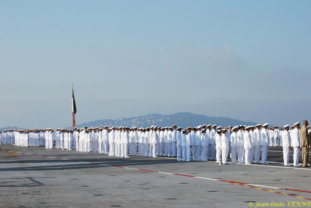 Prise de commandement du porte-avions Charles de Gaulle