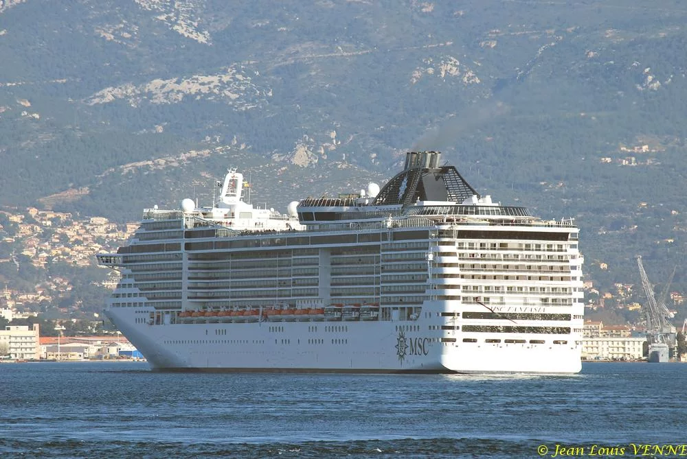 Escale surprise du MSC Fantasia à La Seyne sur Mer